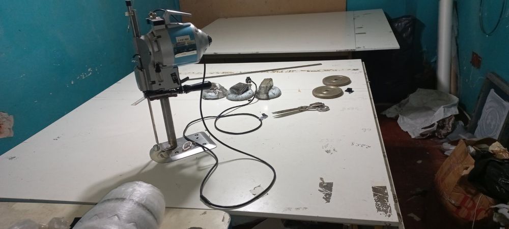 Швейное оборудование бу прямострочки, двухиголка, рукавная нож л.и т.д