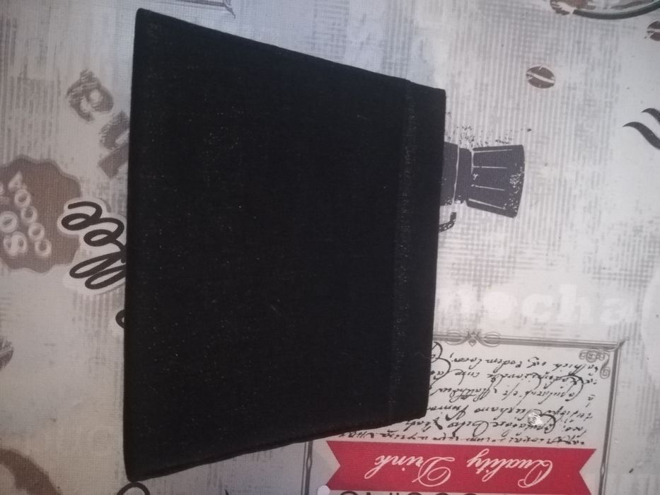 Pochete de cerimónia preta