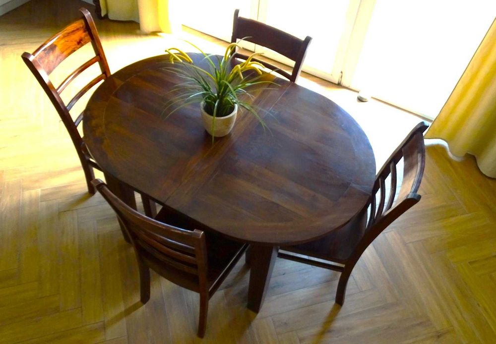 Stół drewniany indyjski - 135-180x95 cm + 4 stylowe krzesła - AlmiDecor