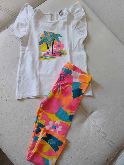 Pack de roupa da marca Tuc Tuc