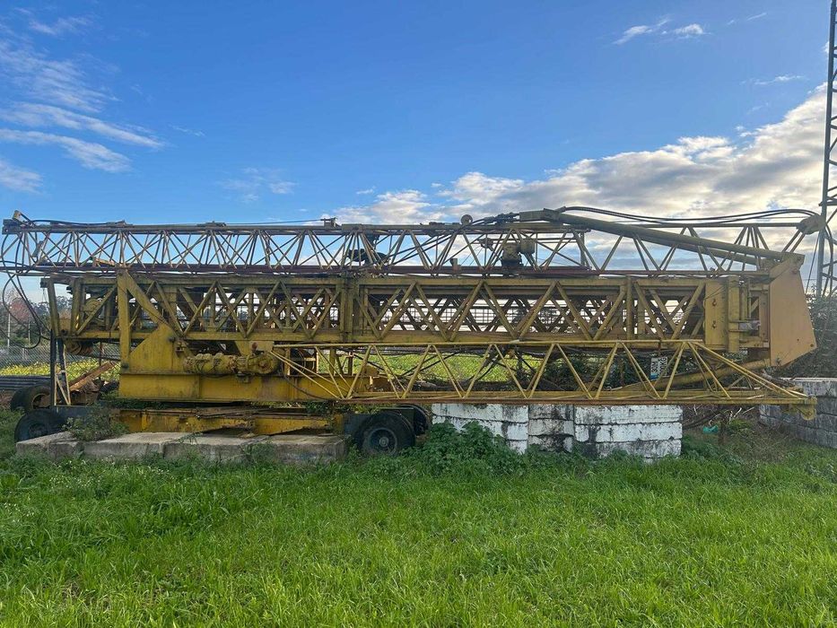 Grua Potain 222A - grua automontante