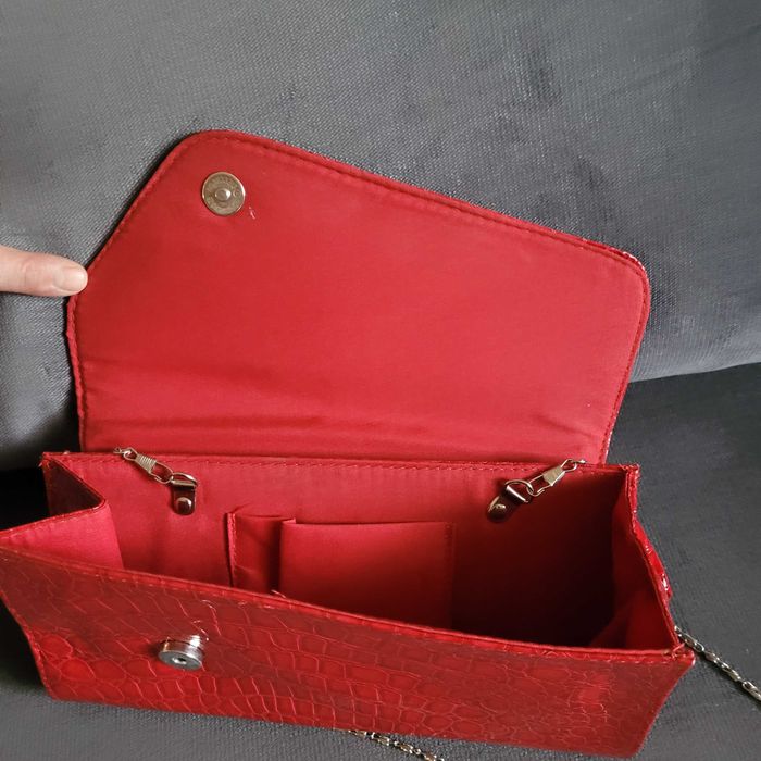 Torebka kopertowa czerwona