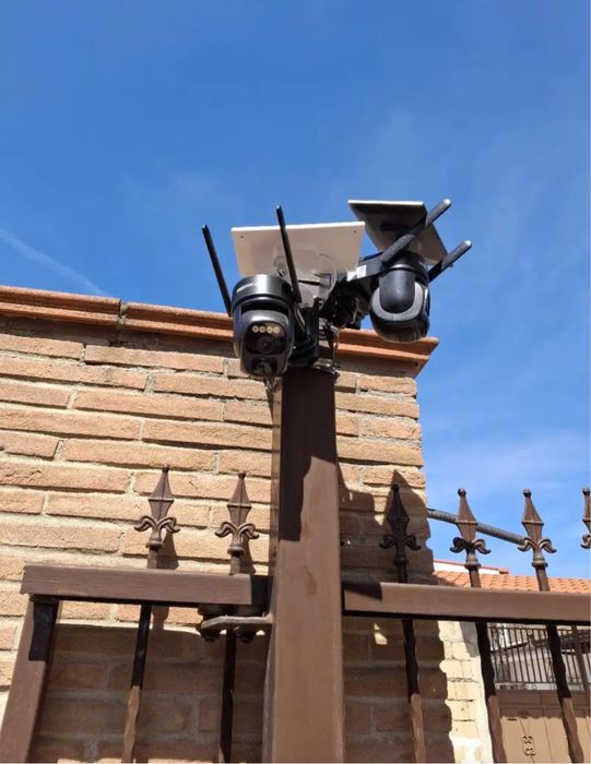 Kit Câmera 4G SIM Card - Bateria e Painel solar