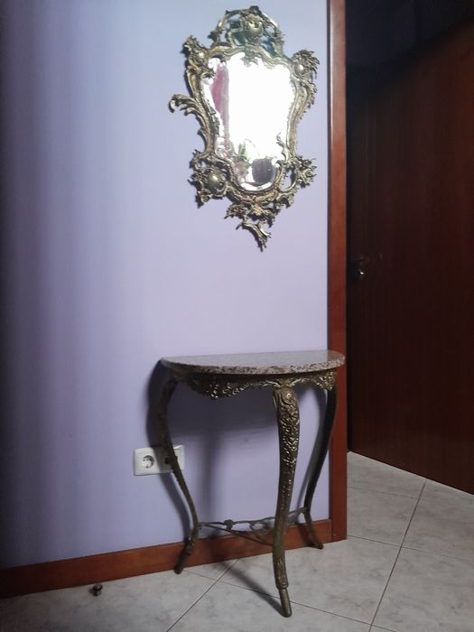 Credencia com espelho