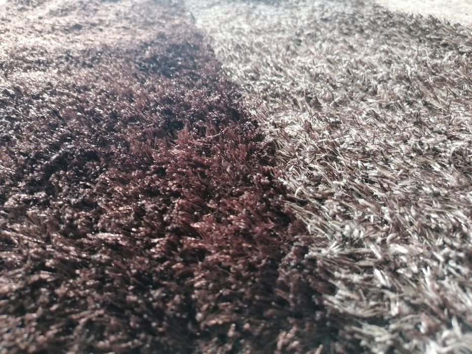2 Tapetes quarto chocolate/bege 70x120