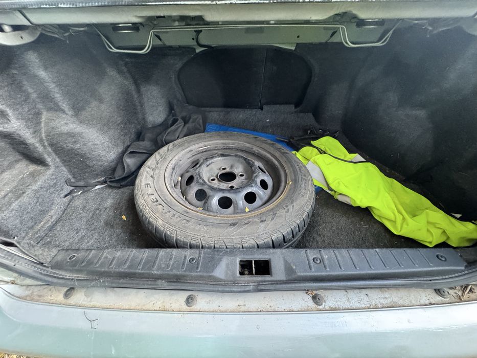 Nissan Almera 1998