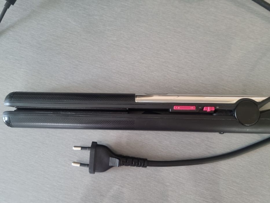 Вирівнювач,Праска для волосся rowenta