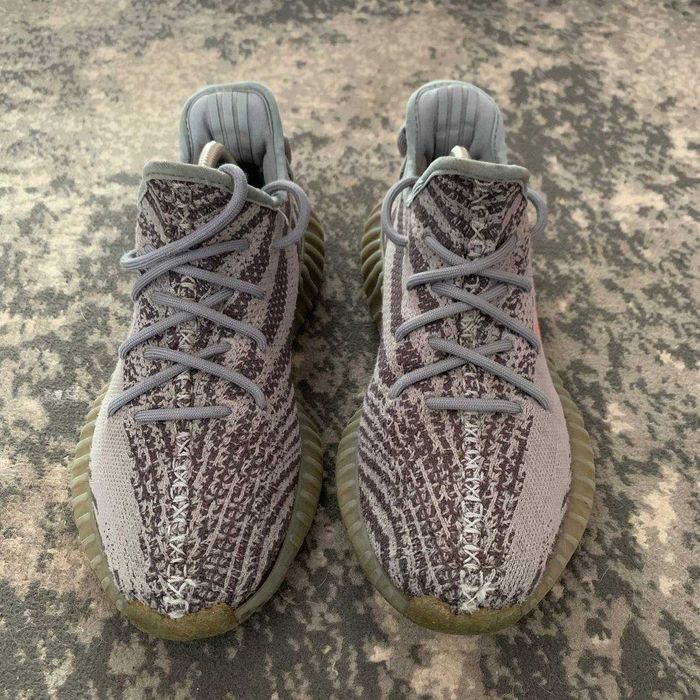 Продаю кросівки Adidas Yeezy Boost 350