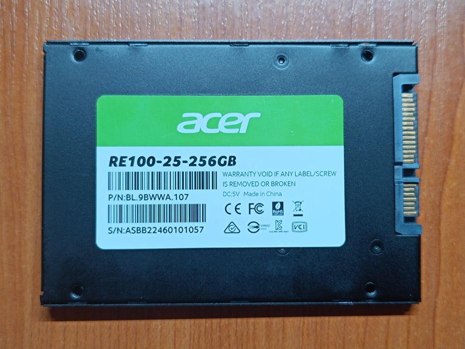 Acer RE100 256GB SSD под восстановление