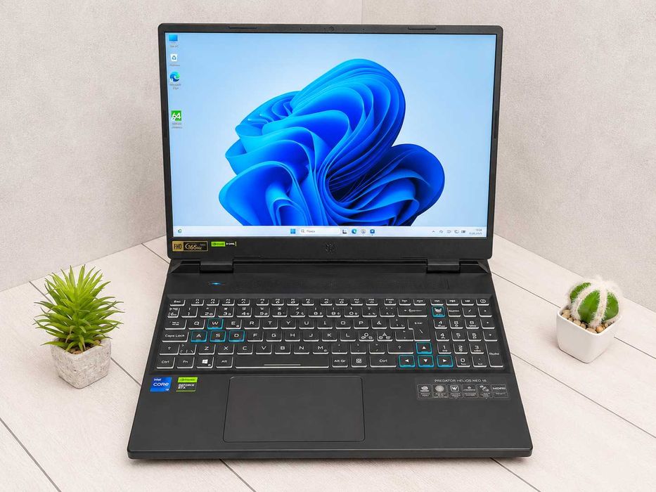 Acer Predator Helios Neo 16  i9-13900HX RTX 4070 32ram 1TB 165hz