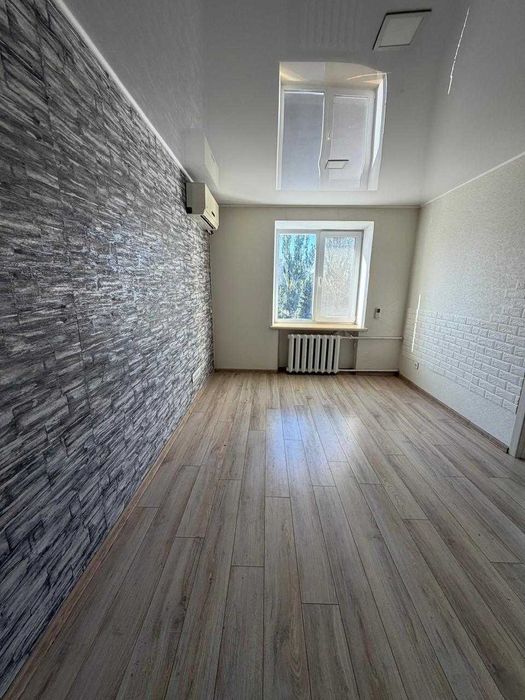 *ОРЕНДА, 2х кімнатної квартири в гуртожитку Хортицький р-н