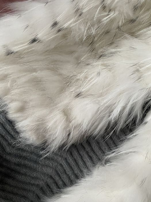 Piekne futro biale z lisa