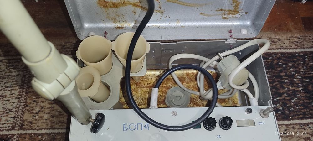 Облучатель коротковолновый ультрафиолетовый БОП-4