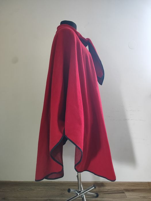 Ponczo peleryna 46 44 XXL pani mikolajowa świąteczny  czerwony płaszcz