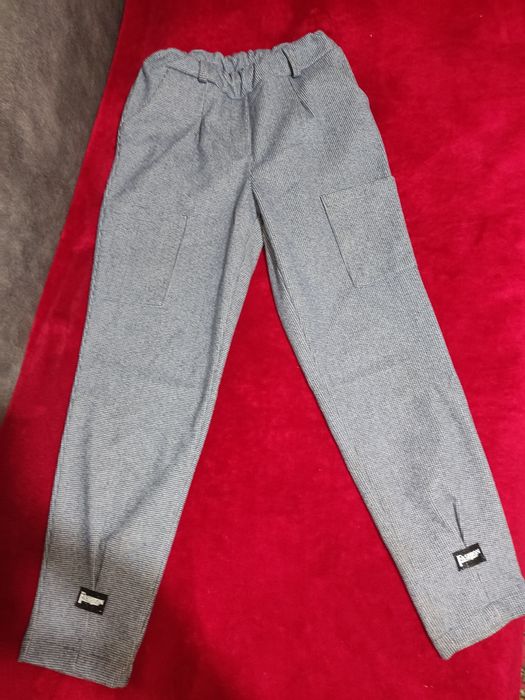 Продам девичьий костюм Гуччи