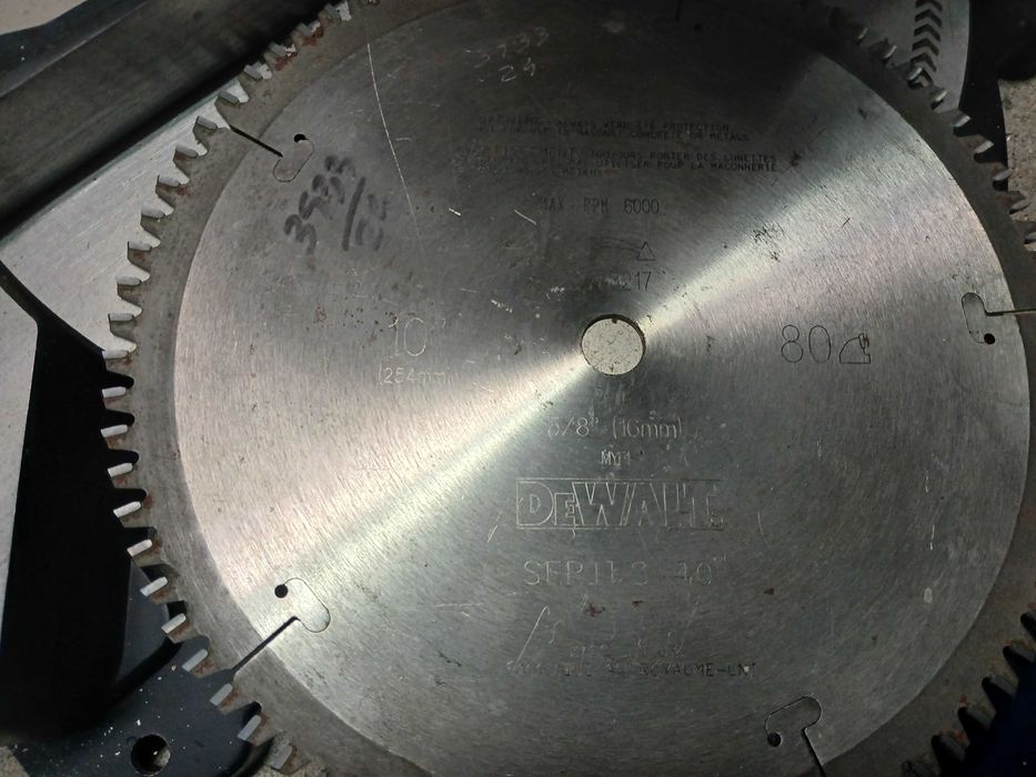 Vendo Serra de meia esquadria