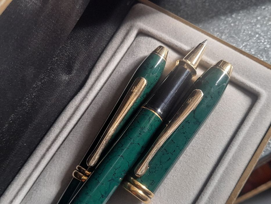 Canetas Cross Tawnsend