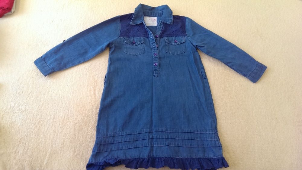 Красивое тонкое джинсовое платье