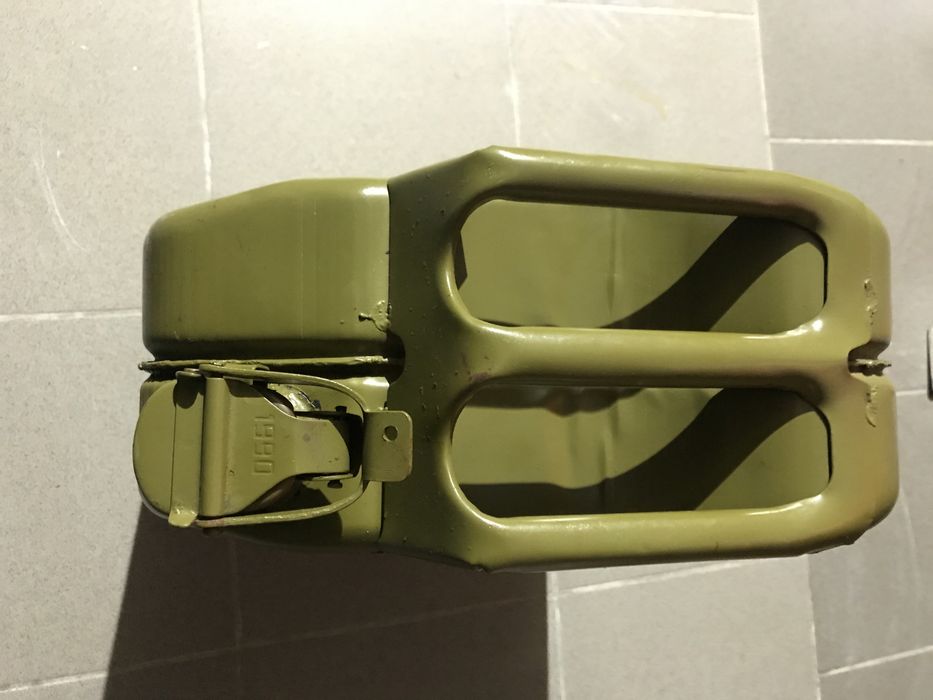 Каністра 20л