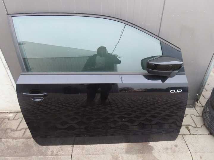 Двери передние задние правые левые Volkswagen UP разборка