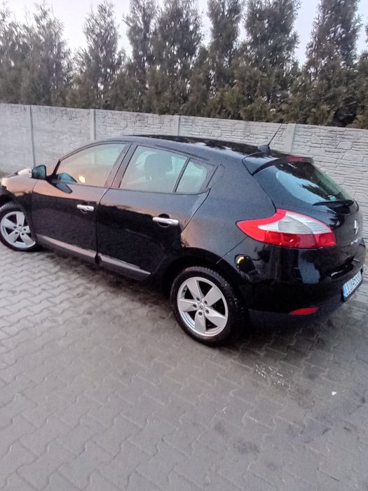 Renault Megane 1,4     130 KM    LPG