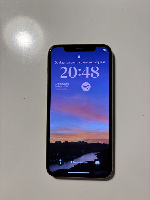 vendo iphone 11 pro dourado