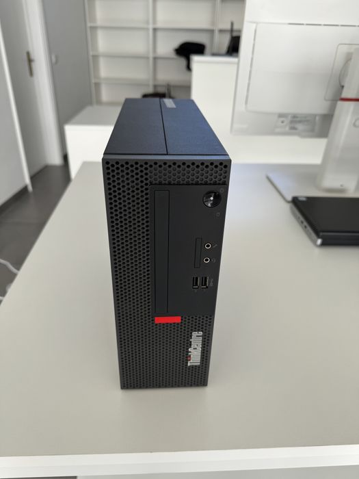 Lenovo M710E SSF | i5-6500 | 8GB | 240GB SSD | Win 10 | 1 Ano Garantia