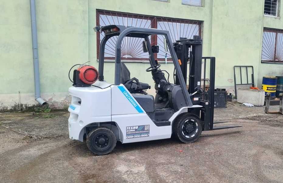 Японский газовий навантажувач кара NISSAN 2,0 тони 2016 рік