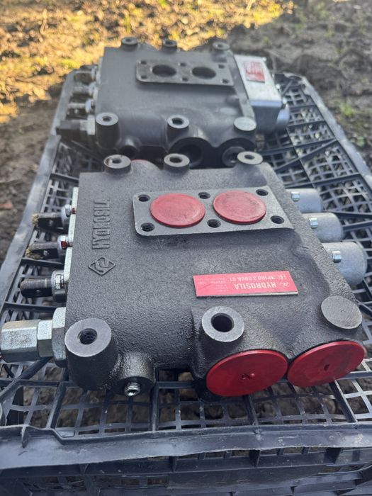 Розподільник р 100 новий
