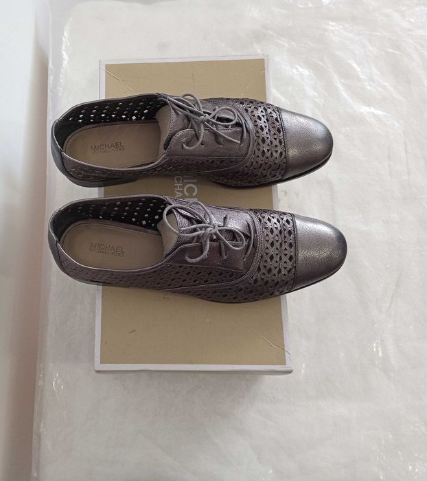 Брендові туфлі-оксфорди Michael Kors р.10 (26 см) на широку стопу