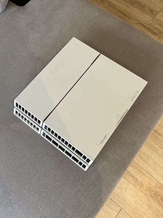 Consola ps4 + comando