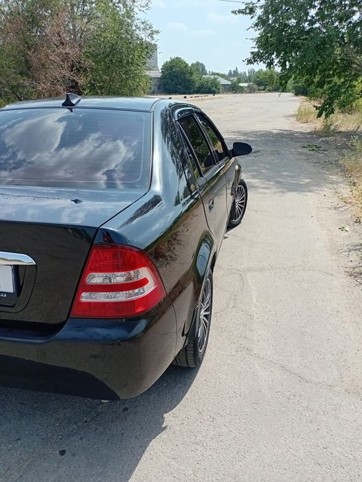 Легковой автомобиль Джили Ск