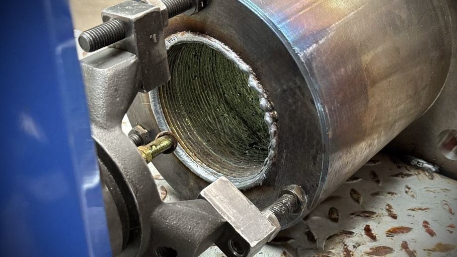 Наплавочно-розточні відновленя отворів  (реставрація ремонт) сервіс