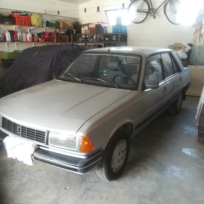 Peugeot 305 - Young  Timer