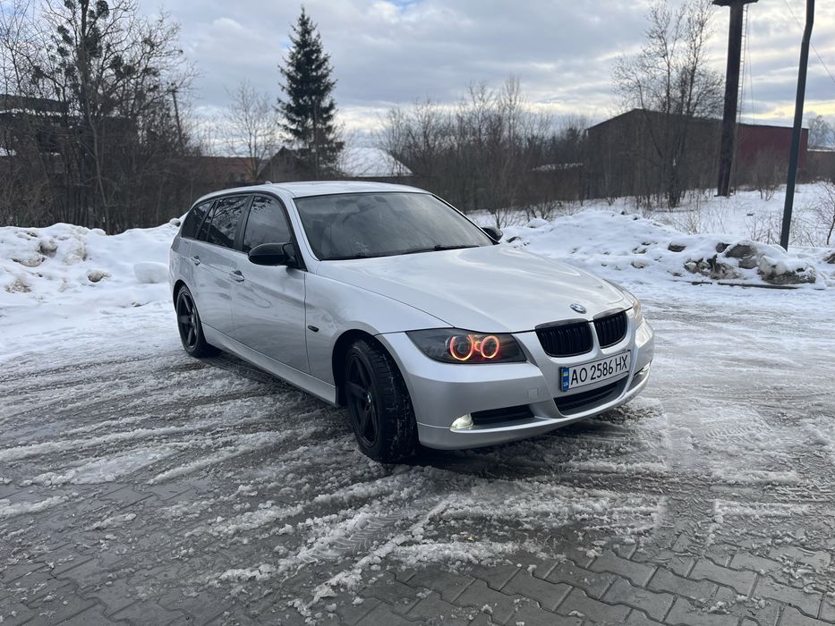 Продам BMW e91 320d