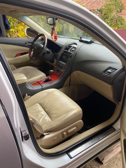 Авто Lexus es350 газ/бензин