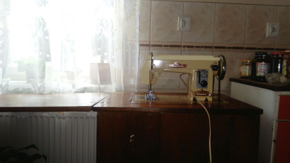 Sprzedam maszynę do szycia