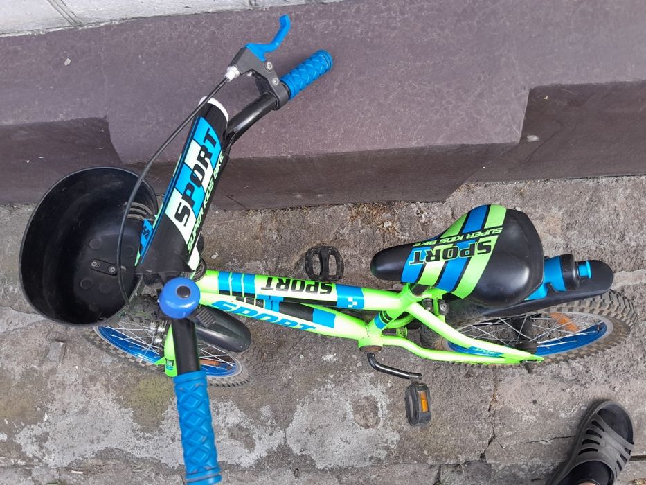 Дитячий велосипед  до 7 років.