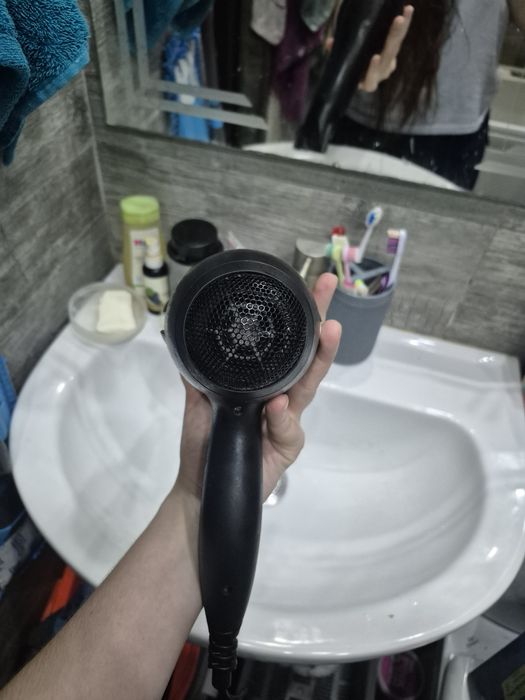 Продам повністю робочий фен Saturn