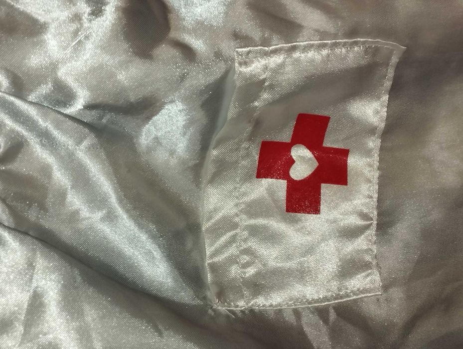 Костюм Хелловін маскарад медсестры лікаря на дівчинку 7-8років