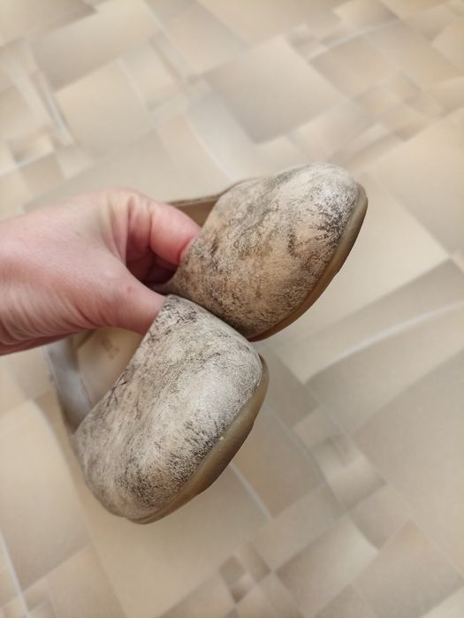 Шкіряні балетки Lasocki