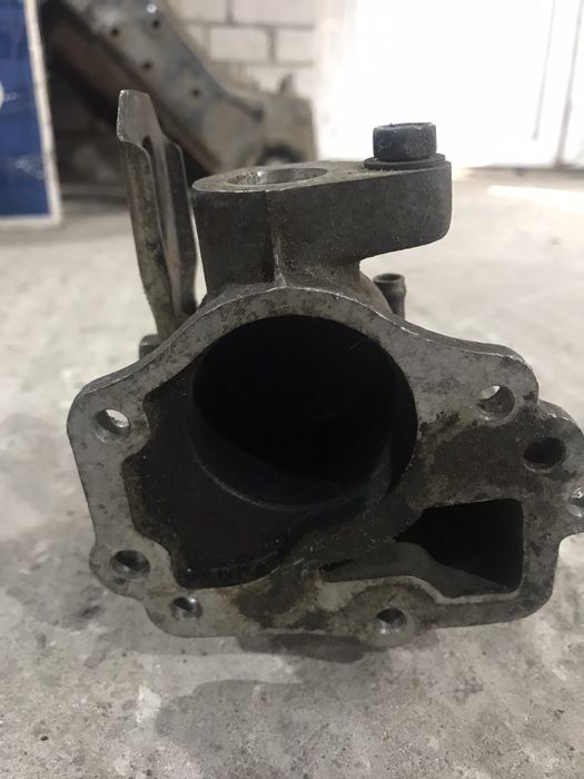 Корпус термостата Chevrolet Aveo, Шевроле Авео 2003-2008 1.2 8V