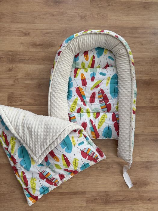 Кокон-гніздечко для немовляти