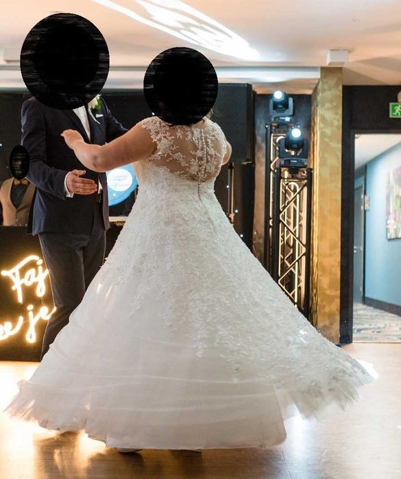 suknia ślubna rozm. 48/50 + welon