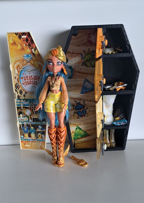 Bonecas Monster High, BBF e Na Na Na