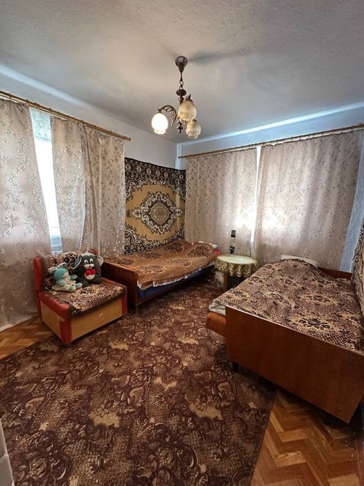 Продам будинок неподалік міста Кам’янець-Подільський