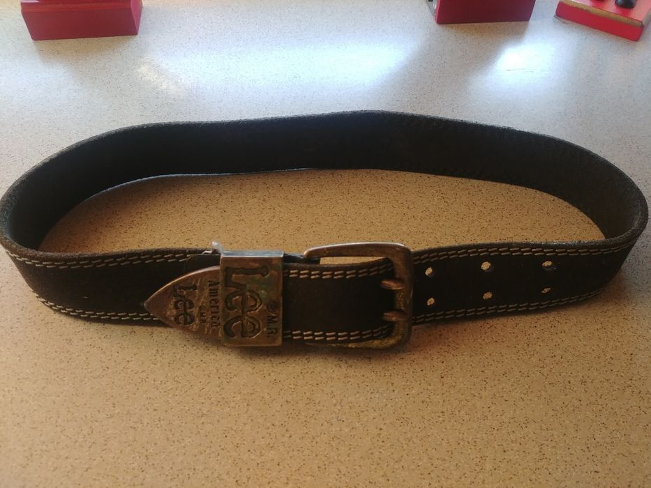 Stary skórzany pas Lee