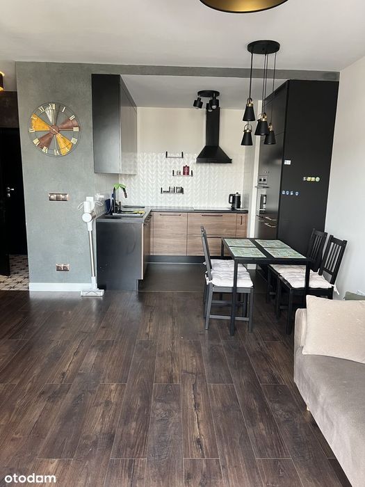 Wyjątkowe 2 pokoje | 45 m² | Klima | Balkon | Garaż | Najwyższe piętro