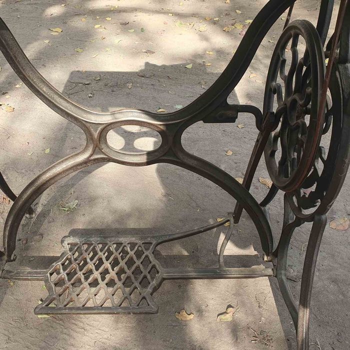 Швейная машина Singer