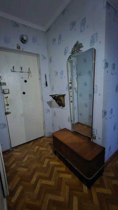 Борщагівка Однокімнатна Бульвар М Руденка ( Кольцова ) кут пр. Курбаса